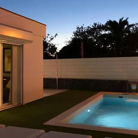 Maspalomas Sleeps 2 Pool Air Con Wifi * Maspalomas (Gran Canaria)